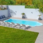 Feliz - Large - Pool *
