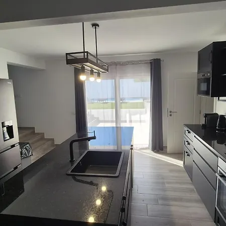 Feliz - Large - Pool Albufeira