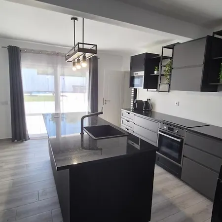 Feliz - Large - Pool Villa Albufeira